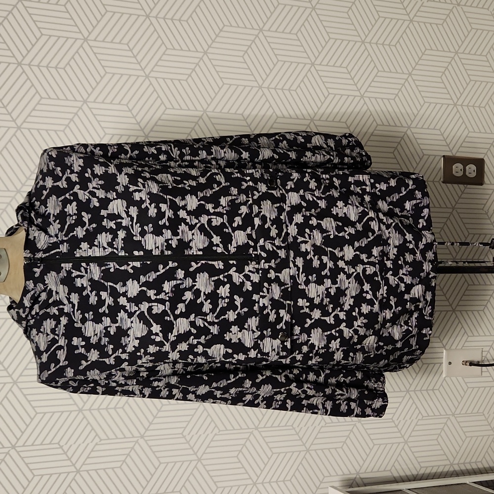 J. Jill Fit Black and Gray Floral 1/4 Zip Pullover Windbreaker Jacket | Size XS